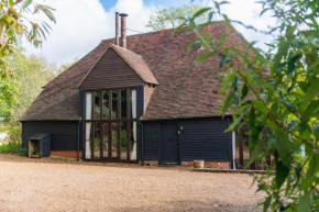 Masketts Barn by Bloom Stays